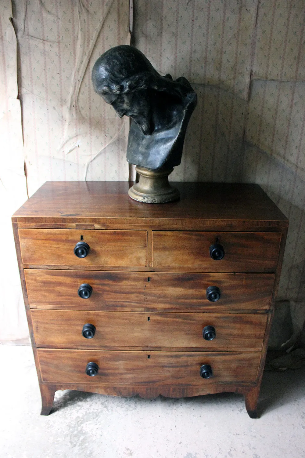 A Good Regency Mahogany Chest of Drawers c.1820