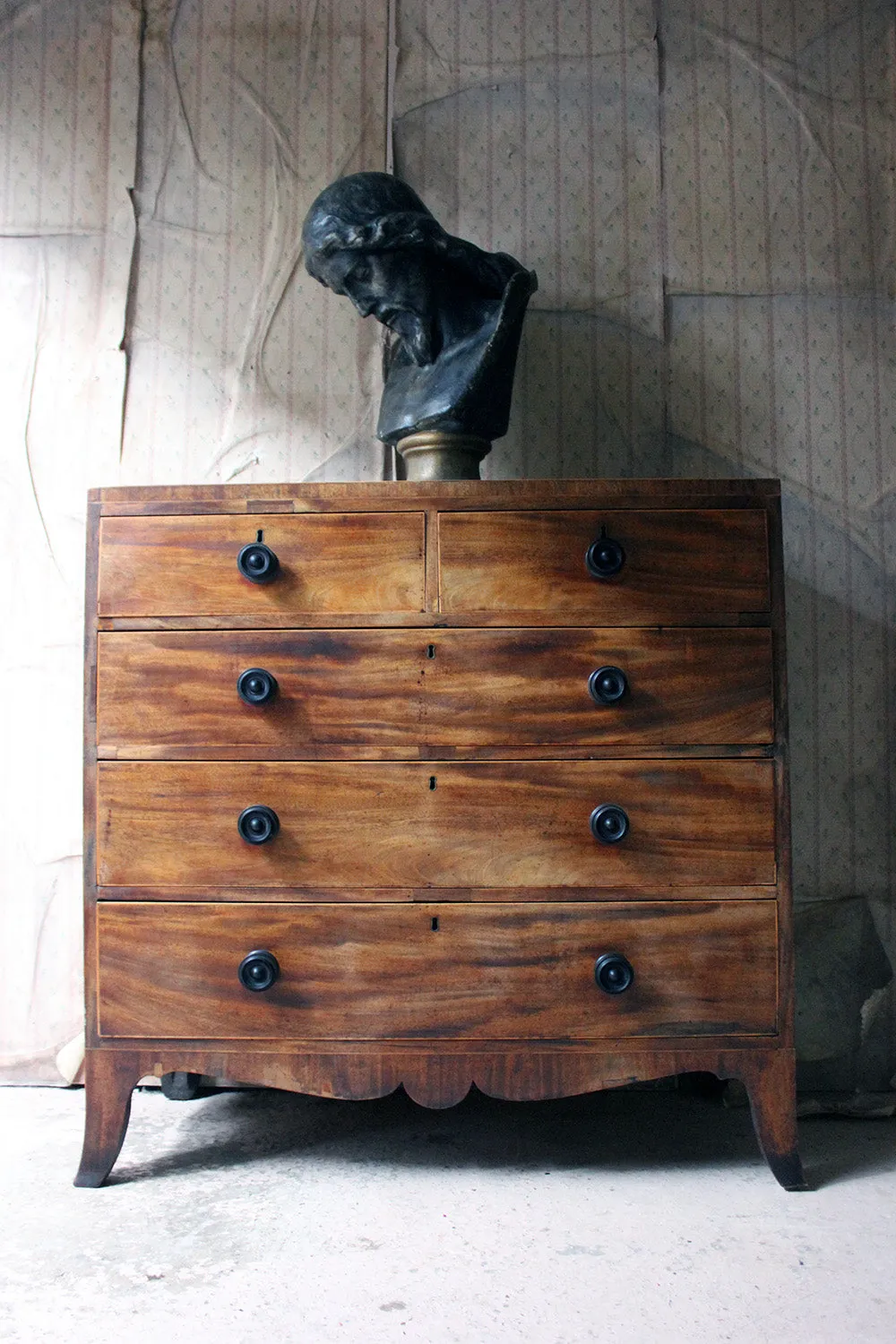 A Good Regency Mahogany Chest of Drawers c.1820