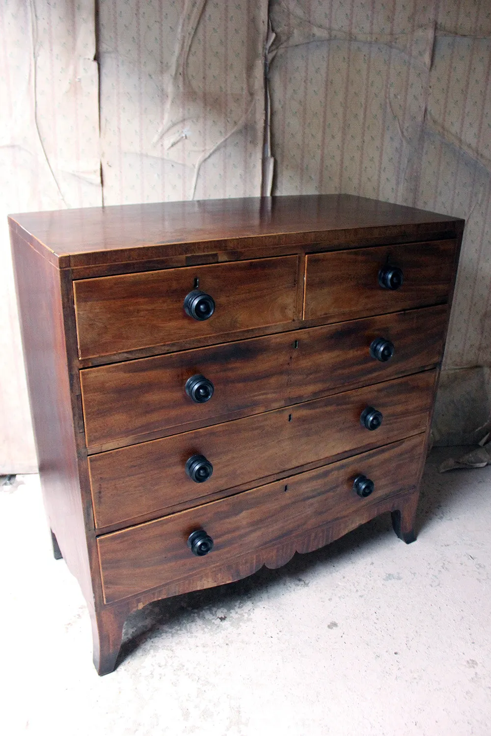 A Good Regency Mahogany Chest of Drawers c.1820