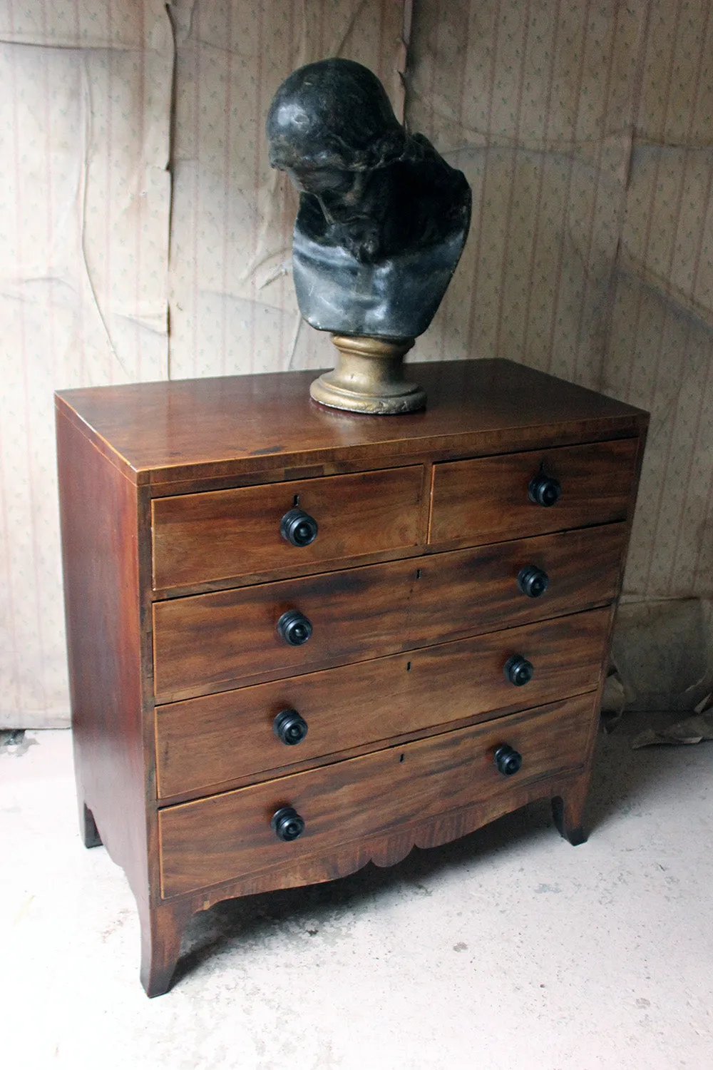 A Good Regency Mahogany Chest of Drawers c.1820