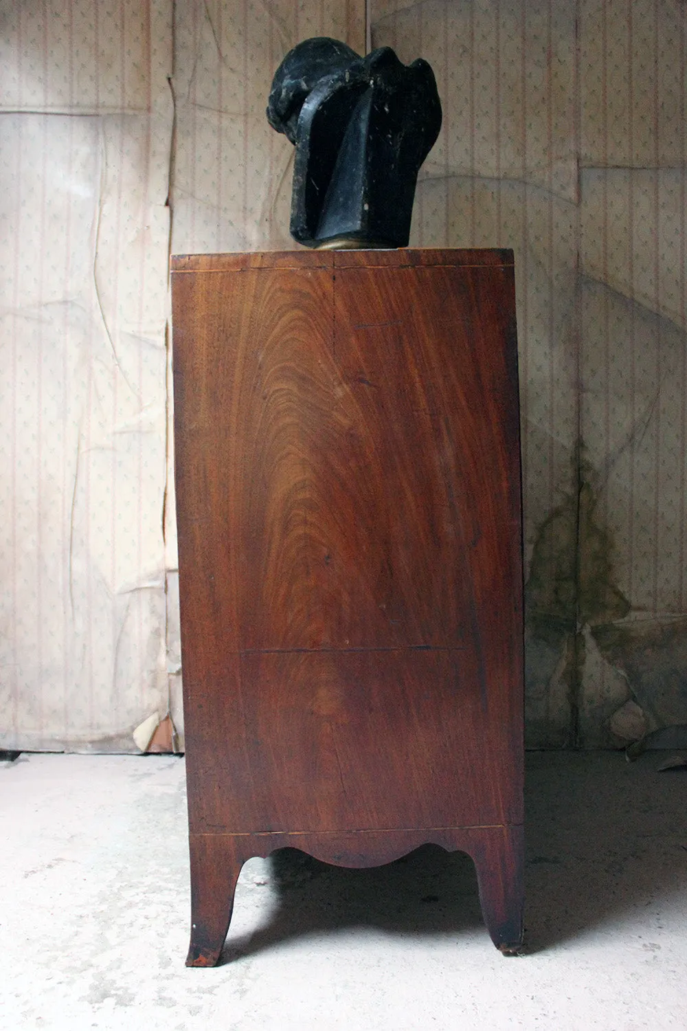 A Good Regency Mahogany Chest of Drawers c.1820