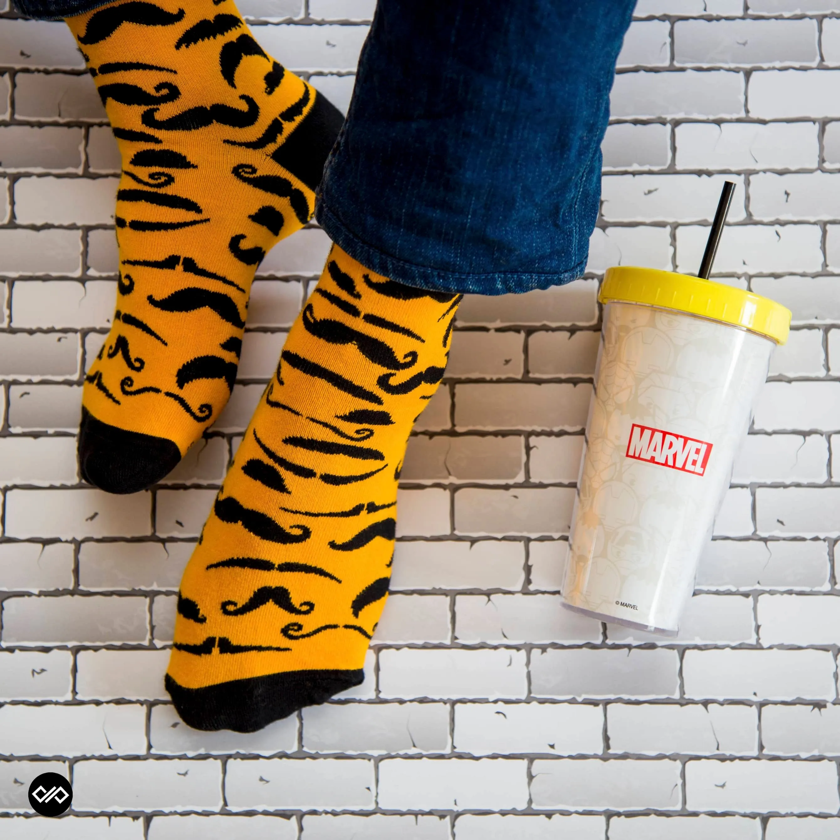 Happy Box #3 - Unisex Crew Socks