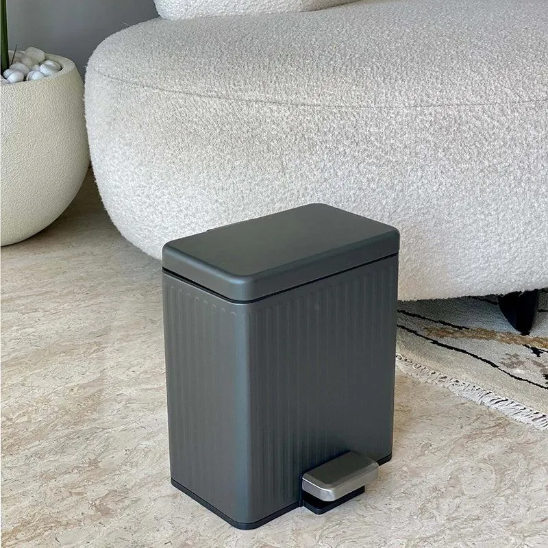 Martina Metal Dustbin With Pedal - Short